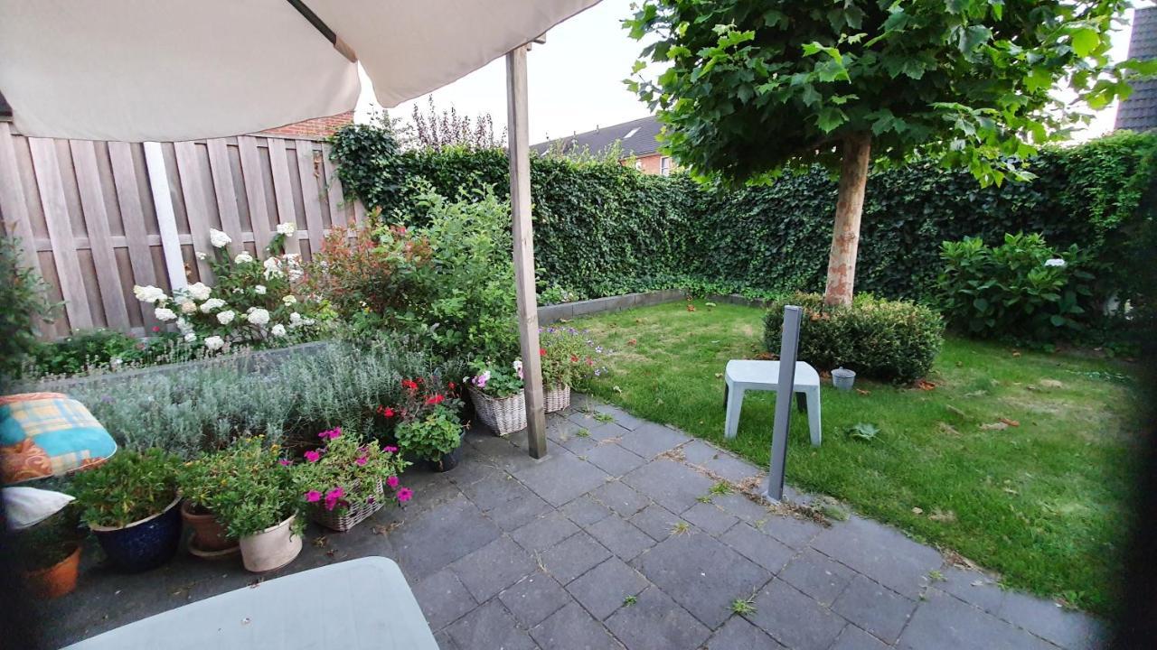 Logies Bij Wandelpad Te Холтен Екстериор снимка